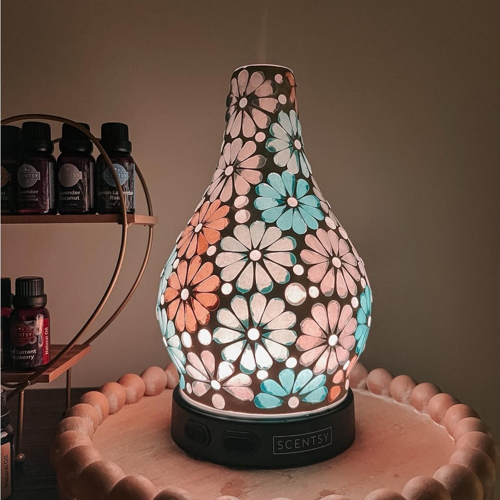 Scentsy Enrich shade. Mosaic design. Pink blue and whites